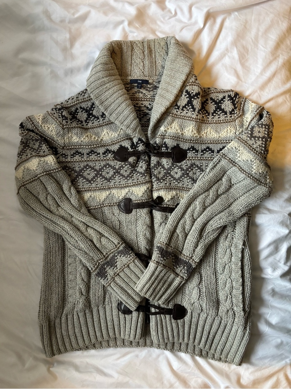 GA Shawl Collar Toggle Sweater Jacket - Gray Patterned Men’s Medium
